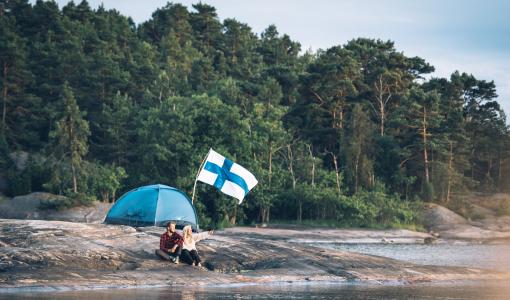 Finland det första landet som flaggar för naturen
